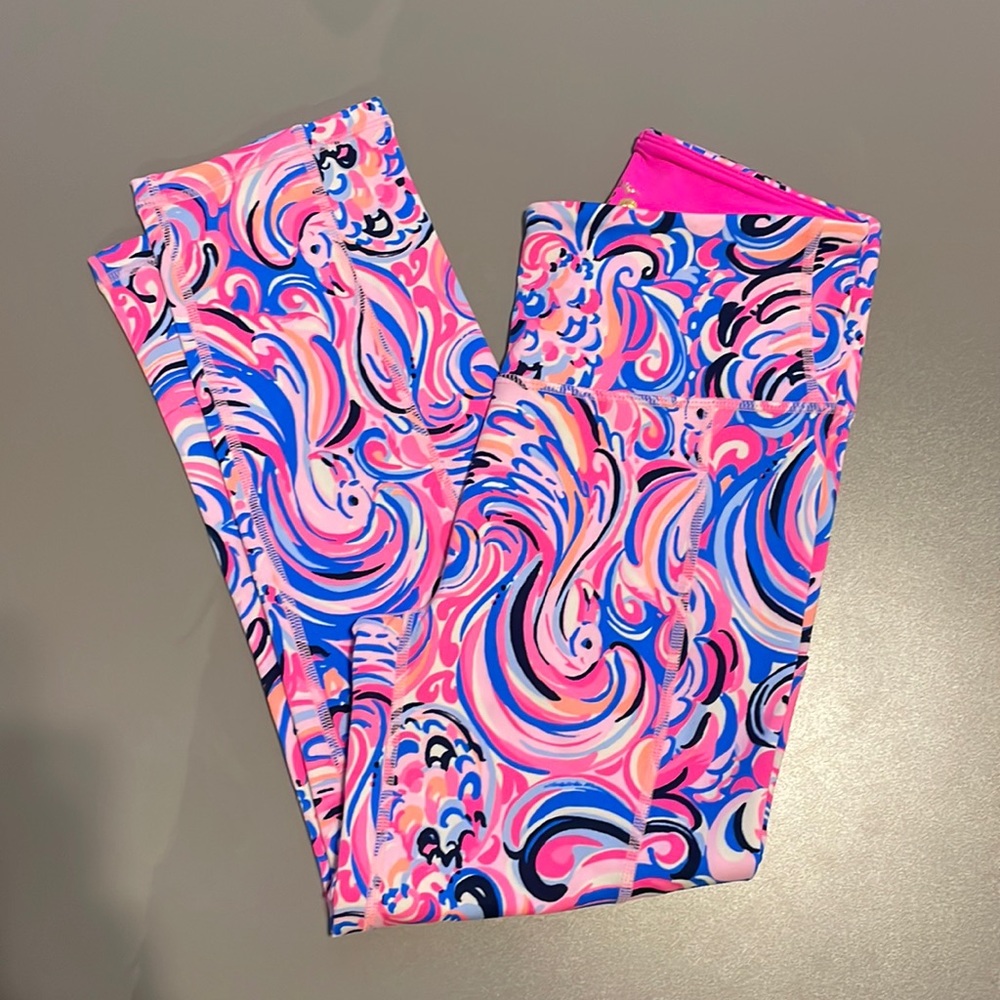 Lilly Pulitzer UPF 50+ Luxletic 24" Weekender High-Rise Midi Leggings